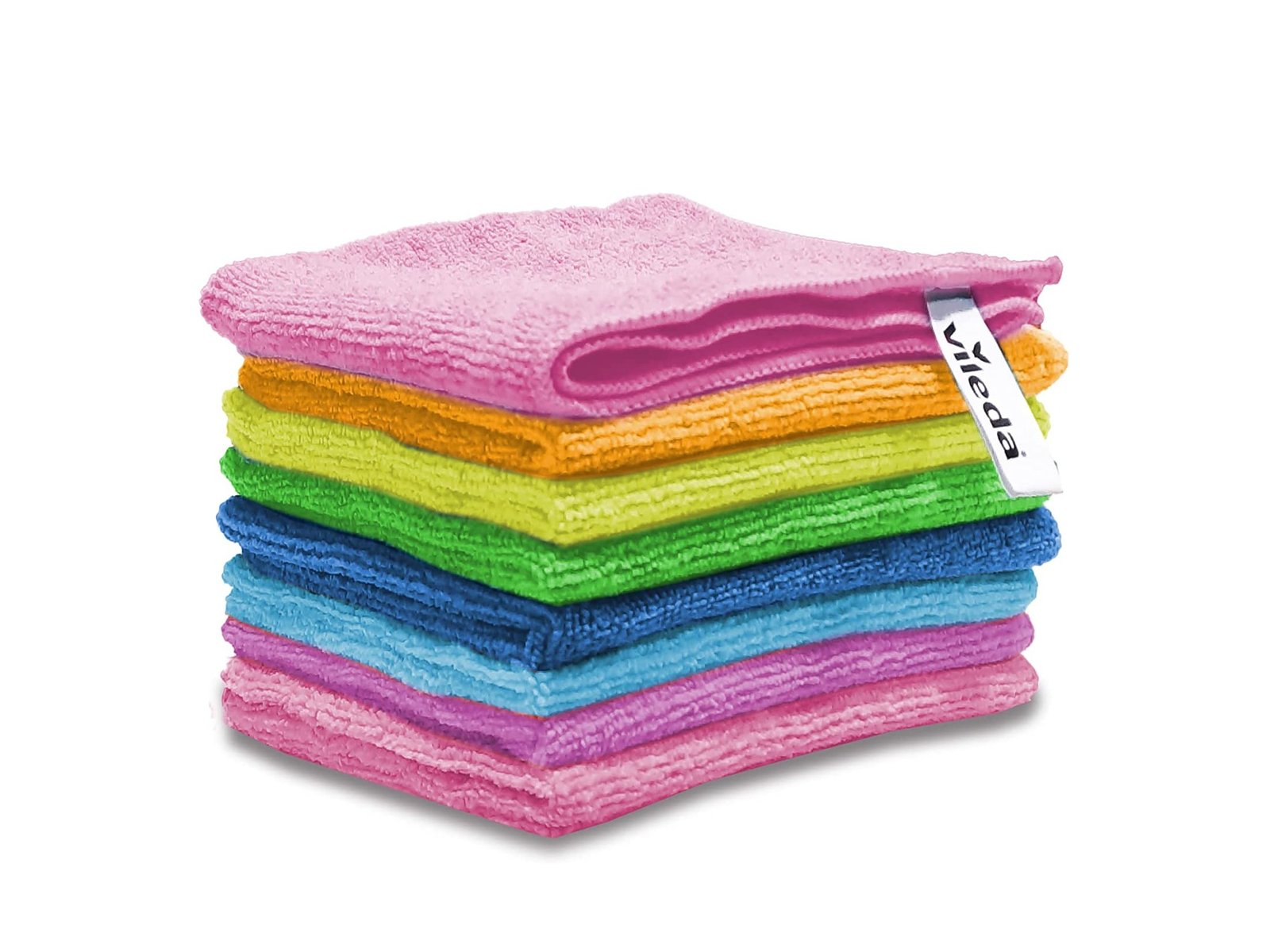 Panni in microfibra colorati impilati, prodotti per la pulizia della casa